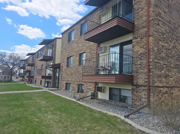 1401 27th AVE S, Fargo, ND 58103