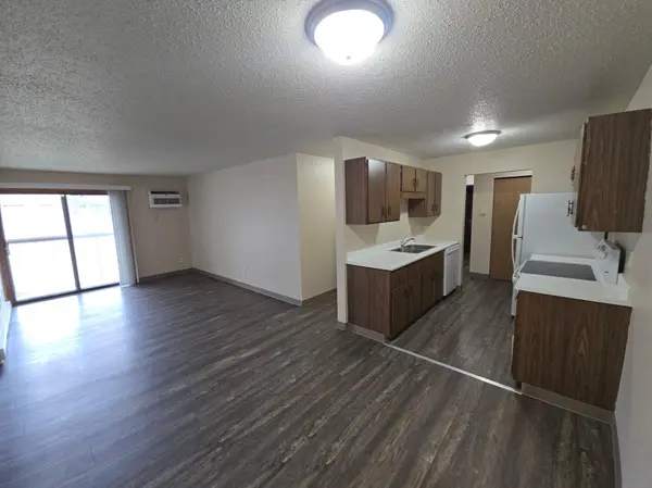 1401 27th AVE S, Fargo, ND 58103
