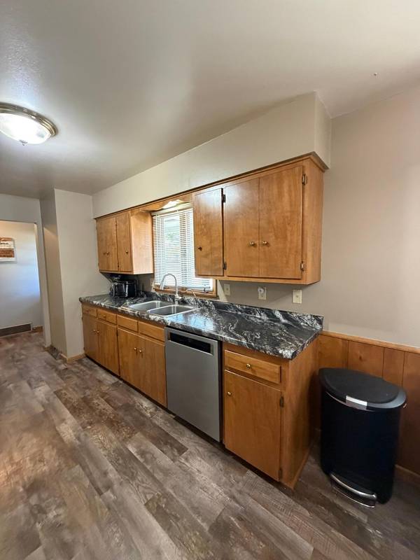 610 W Elizabeth ST, Edgerton, MN 56128
