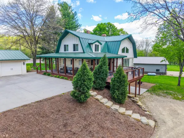 71516 Highway 63, Lake City, MN 55041
