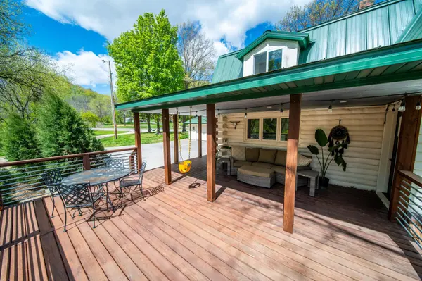 71516 Highway 63, Lake City, MN 55041