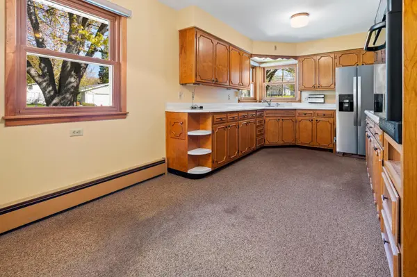 404 4th ST N, Sauk Rapids, MN 56379
