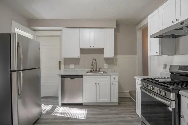 1606 Concordia Avenue, Saint Paul, MN 55104