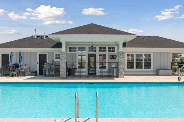 16570 64th AVE N, Maple Grove, MN 55311