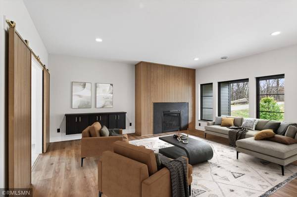7743 146th TER, Savage, MN 55378