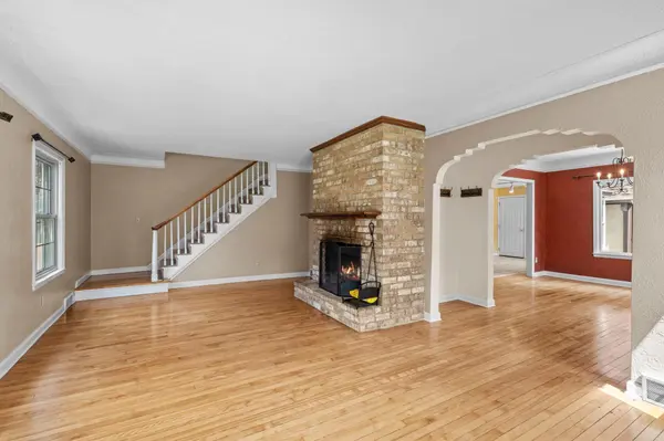 613 Labore RD, Little Canada, MN 55117