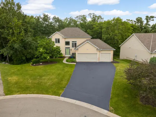 16098 Kennard CT, Lakeville, MN 55044