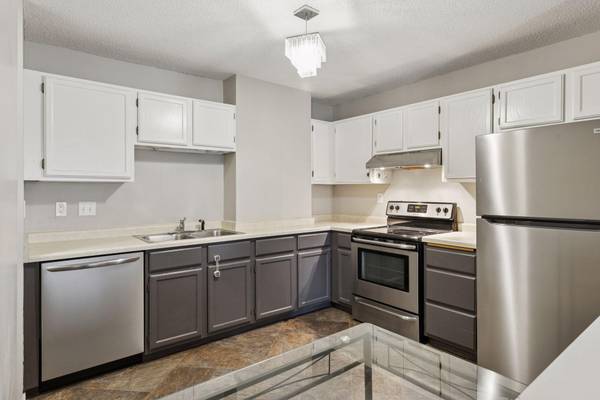 66 9th ST E #1609, Saint Paul, MN 55101