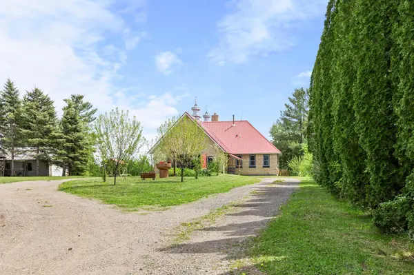 8825 Greeley LOOP, Braham, MN 55006