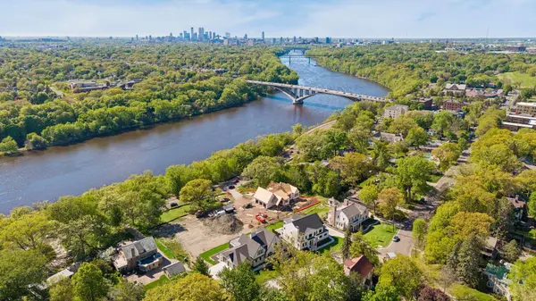 110 Mississippi River BLVD N, Saint Paul, MN 55104