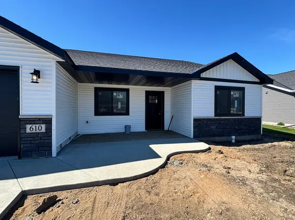 610 Lanigan WAY SE, Saint Joseph, MN 56374