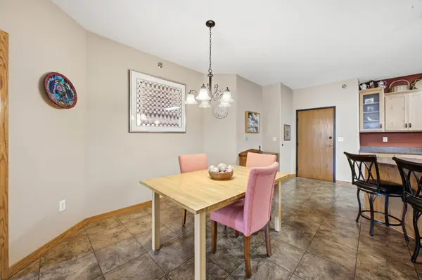 203 6th ST S #101, Moorhead, MN 56560