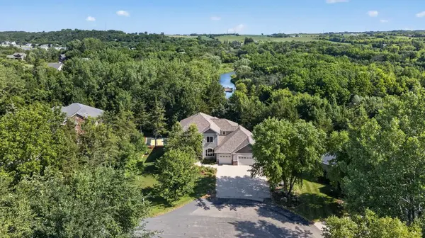 955 Cedar Point LN SE, Oronoco, MN 55960
