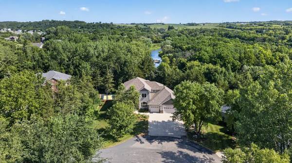 955 Cedar Point LN SE, Oronoco, MN 55960