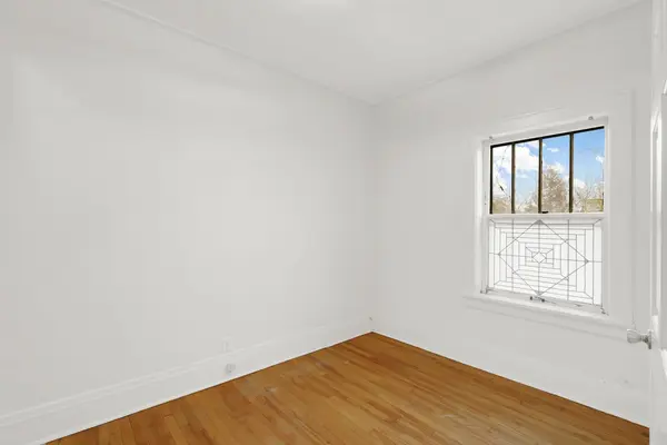 220 Marshall AVE #3, Saint Paul, MN 55102