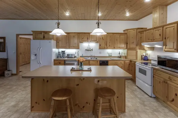 11027 Oak Point RD NW, Cass Lake, MN 56633