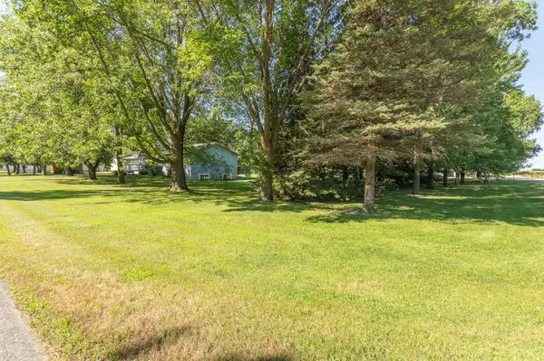 418 N Clayborn AVE, Parkers Prairie, MN 56361