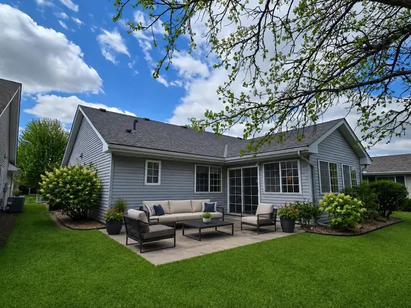 9244 Dunbar Knoll N, Brooklyn Park, MN 55443