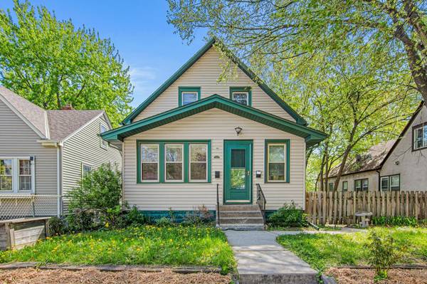 3236 James AVE N, Minneapolis, MN 55412