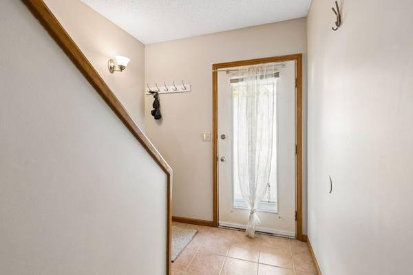 930 Dartmouth PL SE, Minneapolis, MN 55414