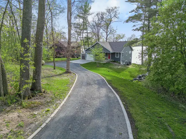 619 Nokomis DR, Osceola, WI 54020