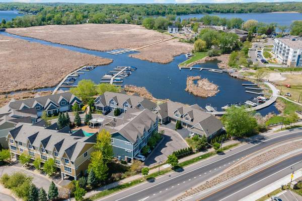 5492 Lost Lake LN, Mound, MN 55364