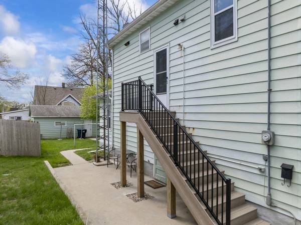 904 1st ST SE, Rochester, MN 55904