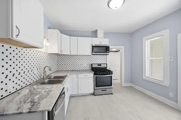 864 Sims AVE, Saint Paul, MN 55106