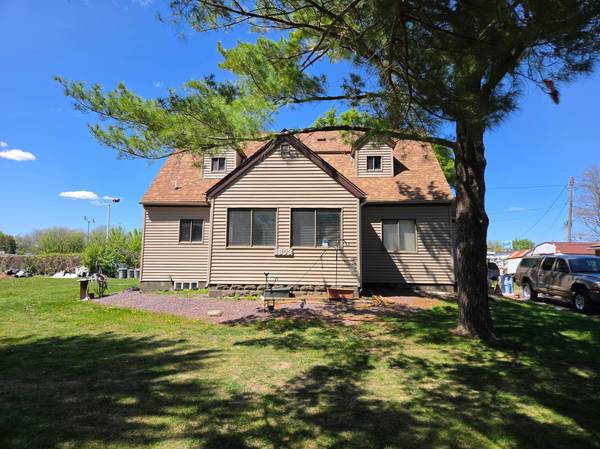 1803 SE Marshall ST, Albert Lea, MN 56007