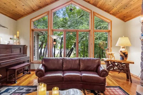 8612 S Union Lake DR SE, Alexandria, MN 56308
