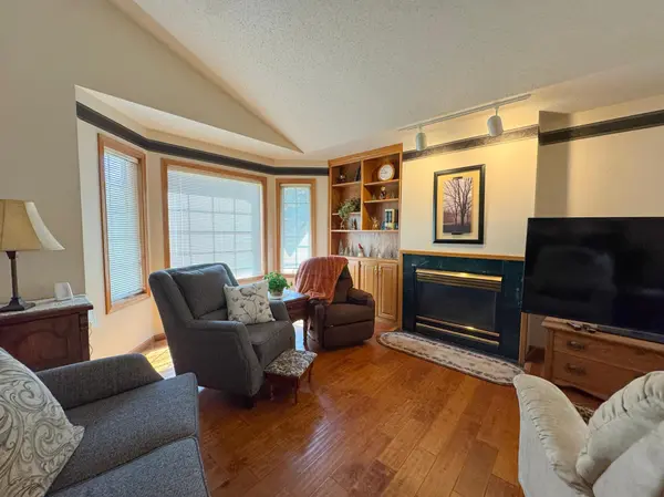 2206 Arrowwood CT, Fergus Falls, MN 56537