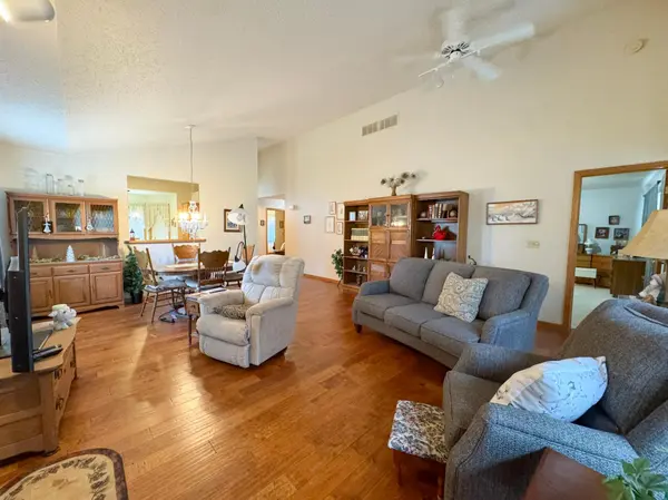 2206 Arrowwood CT, Fergus Falls, MN 56537