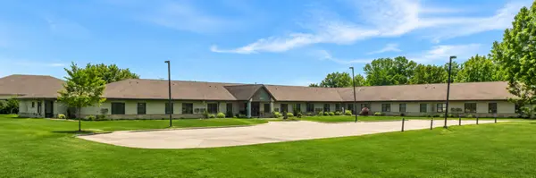 1602 Pioneer CT, Thief River Falls, MN 56701