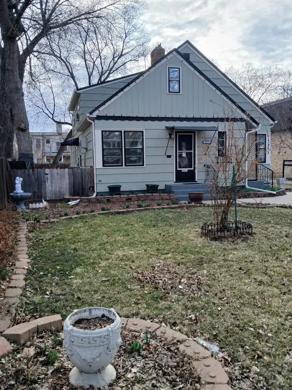 3221 Minnehaha AVE, Minneapolis, MN 55406