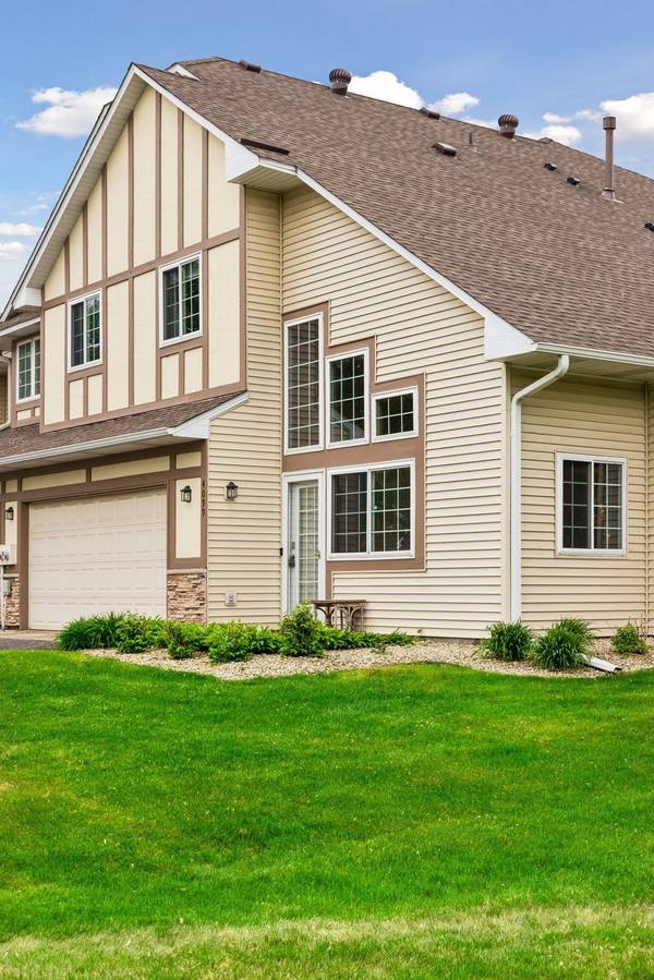 4099 Meadowlark Curve, Eagan, MN 55122