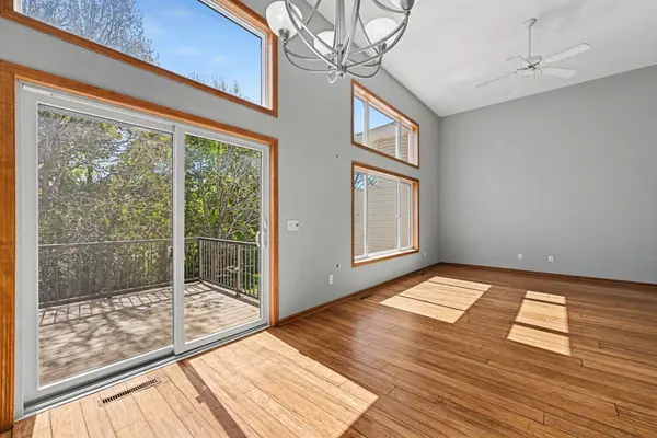 3713 Fox Tail TRL NW, Prior Lake, MN 55372