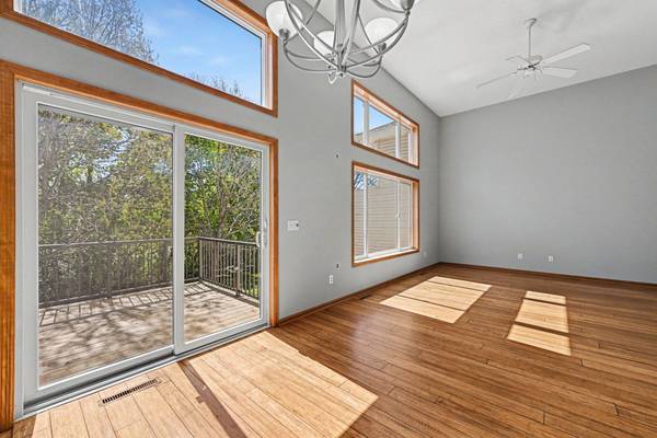 3713 Fox Tail TRL NW, Prior Lake, MN 55372