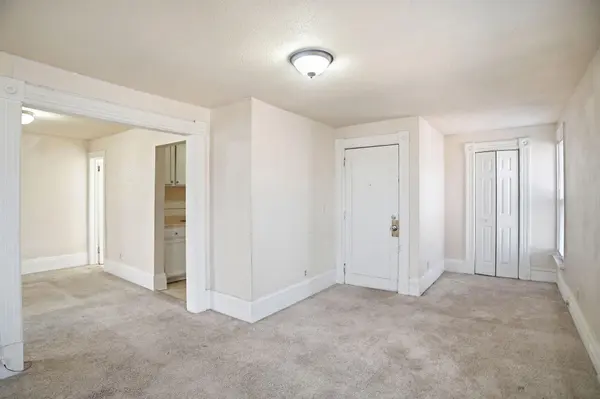 658 Hague AVE, Saint Paul, MN 55104