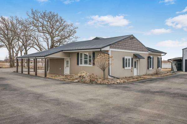 90917 240th ST, Austin, MN 55912