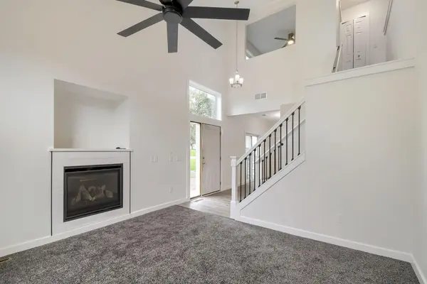 6856 Meadow Grass LN S, Cottage Grove, MN 55016