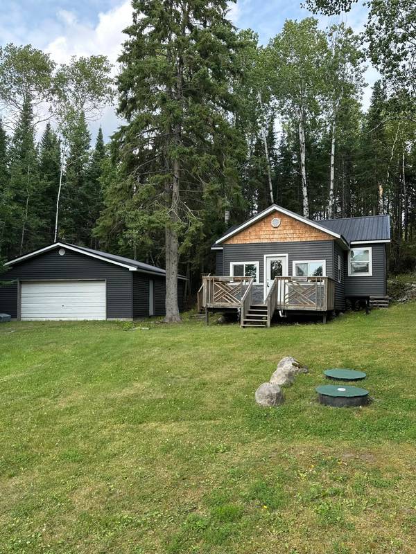 12433 Burma RD, Kabetogama, MN 56669