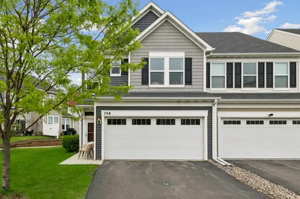 708 Rockburn RD, Chanhassen, MN 55317