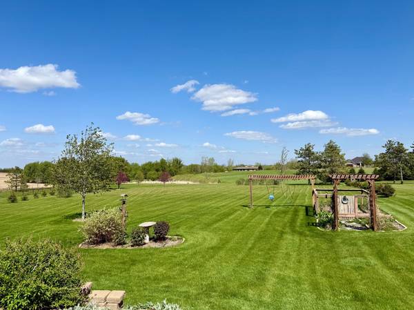 15315 Elm CT, Faribault, MN 55021