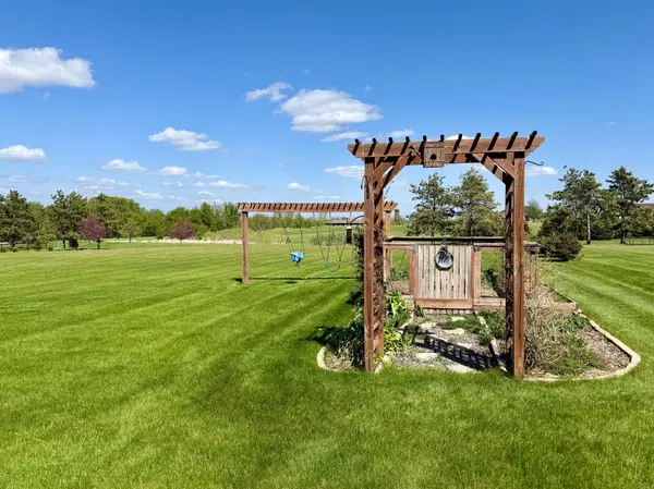 15315 Elm CT, Faribault, MN 55021