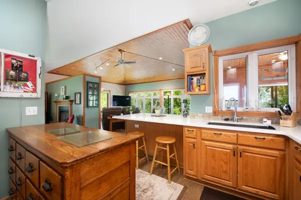 1524 Squirrels Nest RD, Kasota, MN 56050