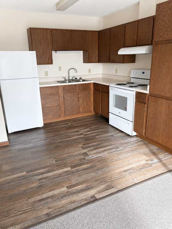 124 E Summit AVE, Fergus Falls, MN 56537