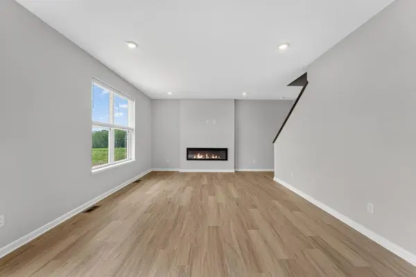 433 James Pkwy, Elko New Market, MN 55054