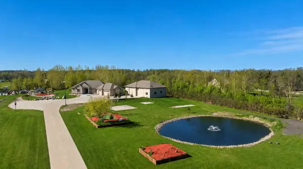 7620 Adelman DR, Horace, ND 58047