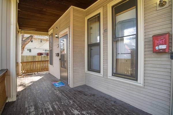 694 Marshall AVE, Saint Paul, MN 55104