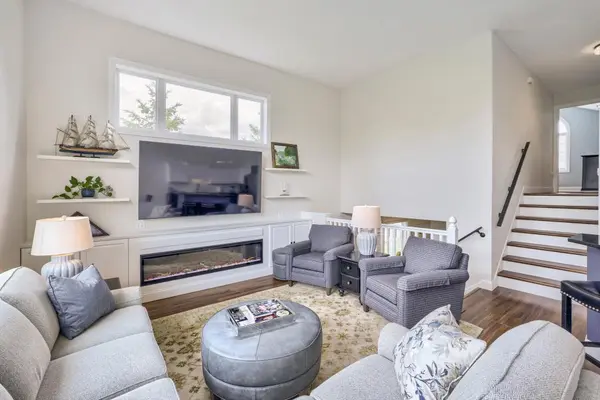 14340 Waterfall CT NW, Prior Lake, MN 55372